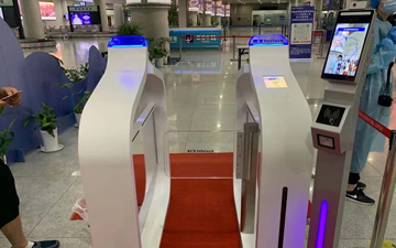 （测温健康码核验一体机应用）案例分享—山东潍坊机场