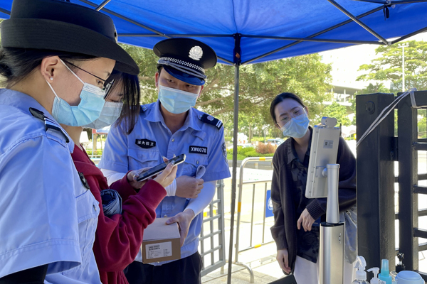 人脸识别数字哨兵（立式）